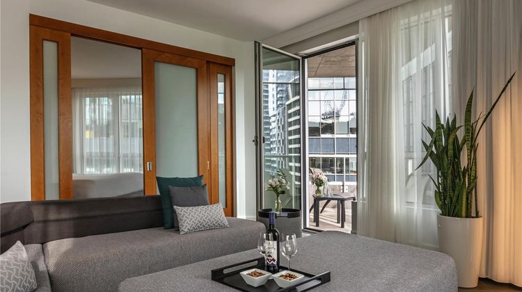 Warwick Le Crystal Montreal Suite