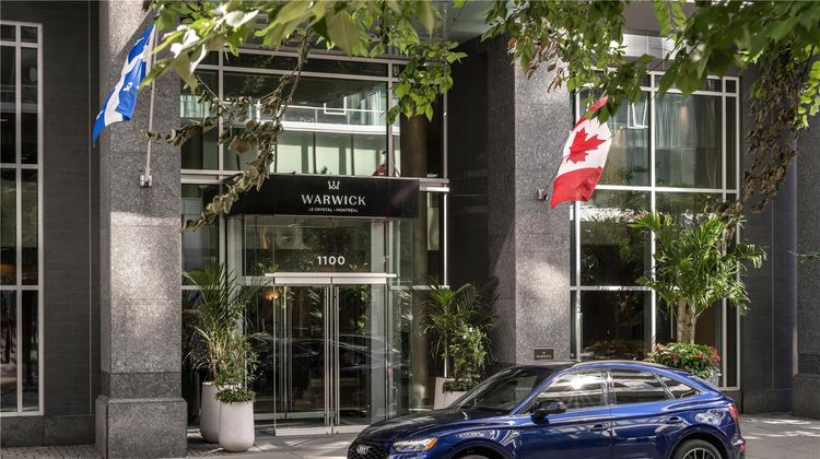 Warwick Le Crystal Montreal Exterior