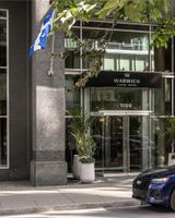 Warwick Le Crystal Montreal