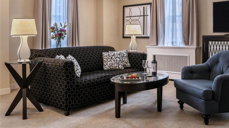 Warwick Allerton Hotel Chicago Suite