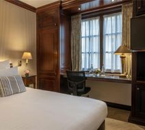 Warwick Brussels Room