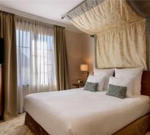 Warwick Brussels Room
