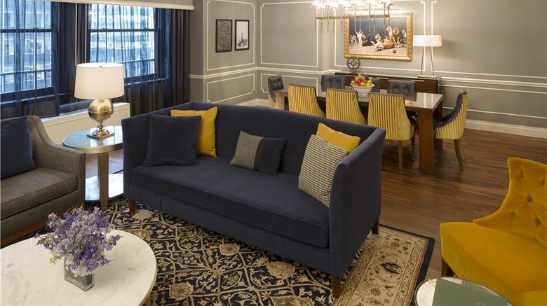 <b>Warwick New York Hotel Suite</b>. Images powered by <a href="https://iceportal.shijigroup.com/" title="IcePortal" target="_blank">IcePortal</a>.