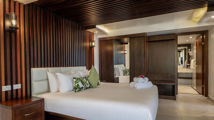 Warwick Fiji Suite