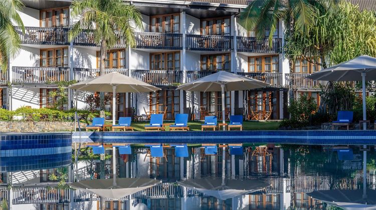 Warwick Fiji Pool