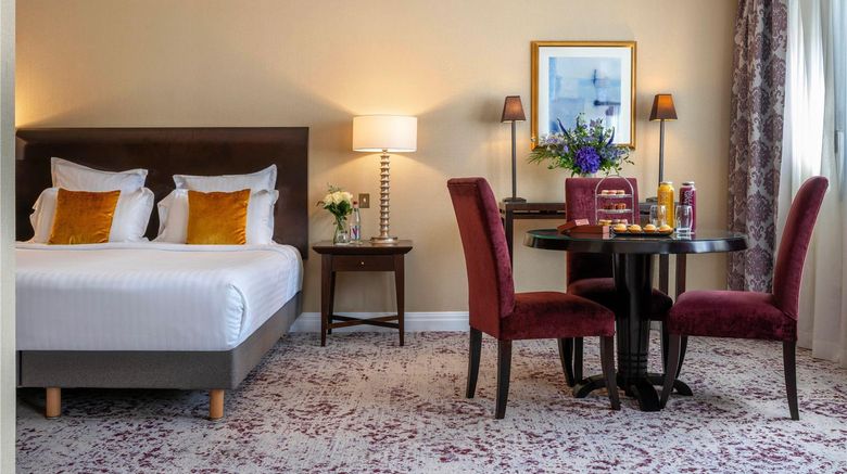 <b>Warwick Paris Suite</b>. Images powered by <a href="https://iceportal.shijigroup.com/" title="IcePortal" target="_blank">IcePortal</a>.