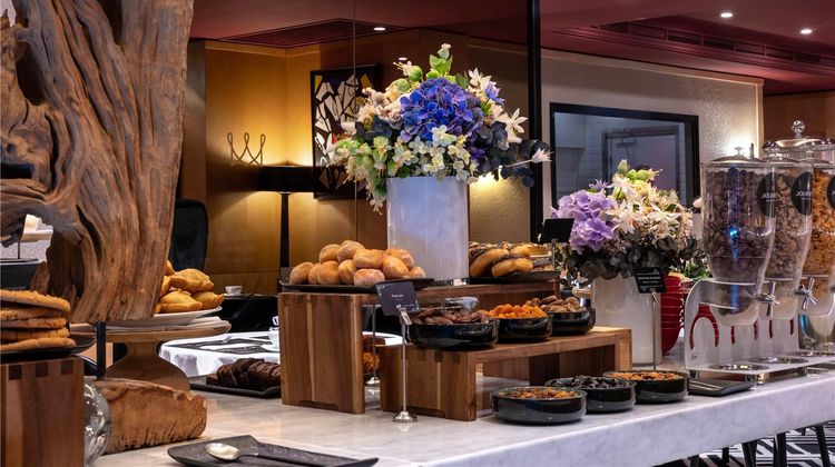Warwick Paris Restaurant