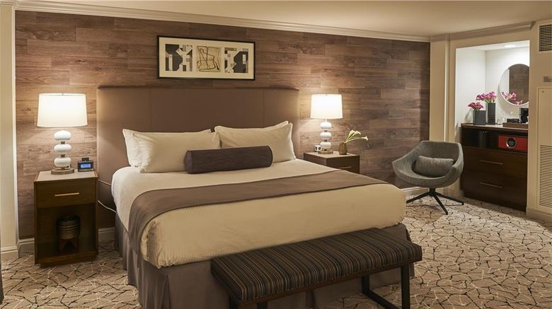 <b>Warwick Denver Hotel Room</b>. Images powered by <a href="https://iceportal.shijigroup.com/" title="IcePortal" target="_blank">IcePortal</a>.