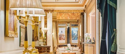 Hotel Westminster Lobby