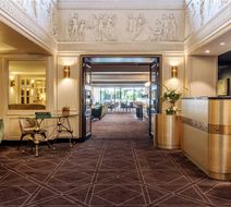 Hotel Barsey by Warwick Lobby