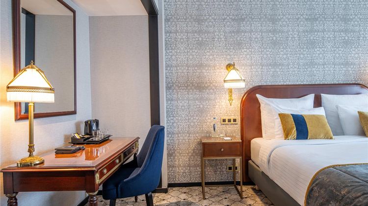 Hotel Barsey by Warwick Room