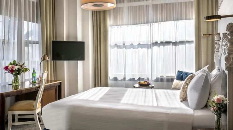 Warwick San Francisco Hotel Room