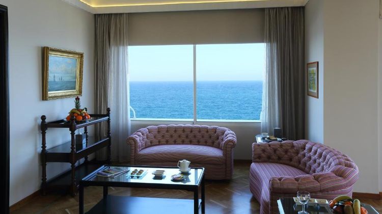 Warwick Palm Beach Hotel Room