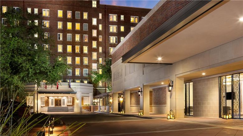 <b>Warwick Melrose - Dallas Exterior</b>. Images powered by <a href="https://iceportal.shijigroup.com/" title="IcePortal" target="_blank">IcePortal</a>.