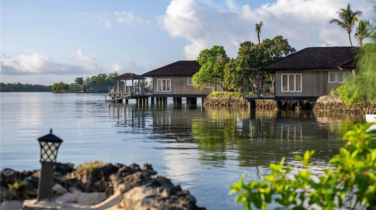 Warwick Le Lagon Resort & Spa Suite