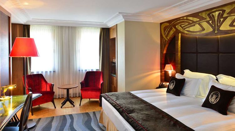 Warwick Ankara Room