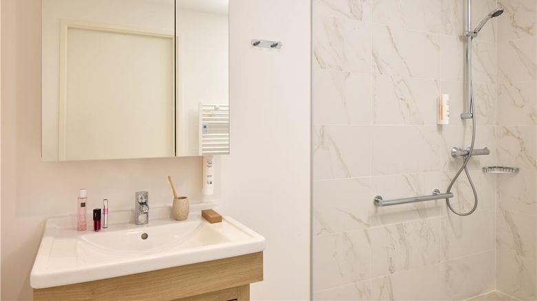 <b>Zenitude Hotel Fluvia, Toulouse Room</b>. Images powered by <a href="https://iceportal.shijigroup.com/" title="IcePortal" target="_blank">IcePortal</a>.