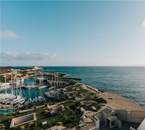 Cavalieri Hotel Malta Exterior