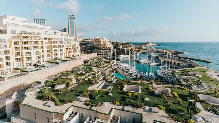 Cavalieri Hotel Malta Exterior