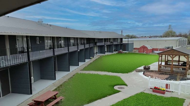 <b>Travelodge by Wyndham Oakley Exterior</b>. Images powered by <a href="https://iceportal.shijigroup.com/" title="IcePortal" target="_blank">IcePortal</a>.