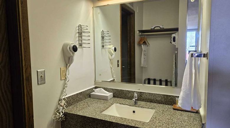 <b>Travelodge by Wyndham Oakley Room</b>. Images powered by <a href="https://iceportal.shijigroup.com/" title="IcePortal" target="_blank">IcePortal</a>.