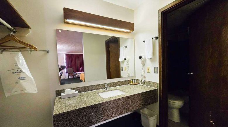<b>Travelodge by Wyndham Oakley Room</b>. Images powered by <a href="https://iceportal.shijigroup.com/" title="IcePortal" target="_blank">IcePortal</a>.