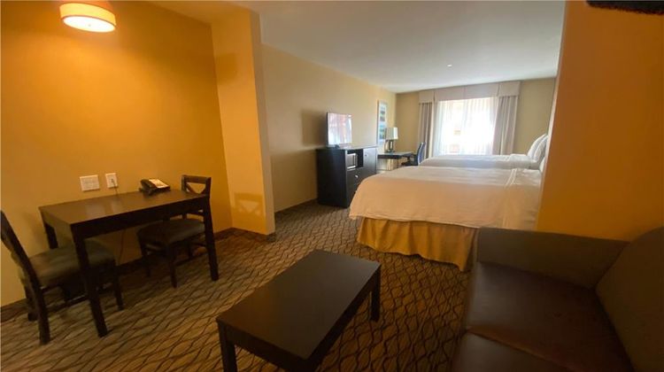 Wingate by Wyndham Fort Saskatchewan Room