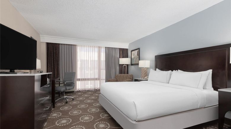 <b>Wyndham Midland Downtown Room</b>. Images powered by <a href="https://iceportal.shijigroup.com/" title="IcePortal" target="_blank">IcePortal</a>.