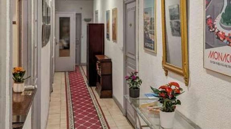 <b>Hotel Richelieu Lobby</b>. Images powered by <a href="https://iceportal.shijigroup.com/" title="IcePortal" target="_blank">IcePortal</a>.