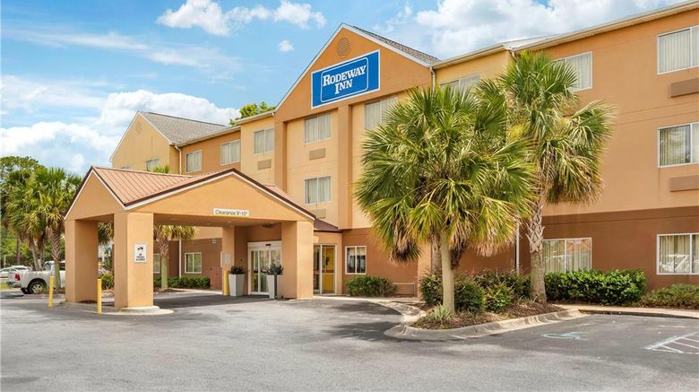 <b>Rodeway Inn Exterior</b>. Images powered by <a href="https://iceportal.shijigroup.com/" title="IcePortal" target="_blank">IcePortal</a>.