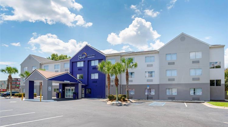 Sleep inn & Suites Pensacola Exterior
