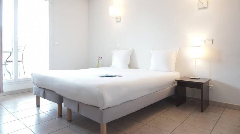 <b>Comfort Aparthotel Six-Fours Room</b>. Images powered by <a href="https://iceportal.shijigroup.com/" title="IcePortal" target="_blank">IcePortal</a>.