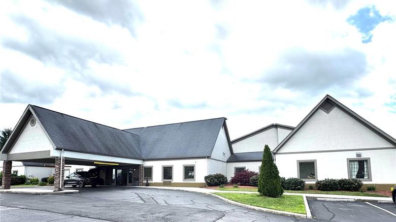 <b>Deluxe Inn Wytheville Exterior</b>. Images powered by <a href="https://iceportal.shijigroup.com/" title="IcePortal" target="_blank">IcePortal</a>.