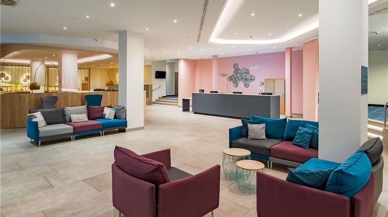 <b>Spark by Hilton Wuppertal City Centre Lobby</b>. Images powered by <a href="https://iceportal.shijigroup.com/" title="IcePortal" target="_blank">IcePortal</a>.