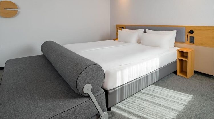 Spark by Hilton Wuppertal City Centre Room