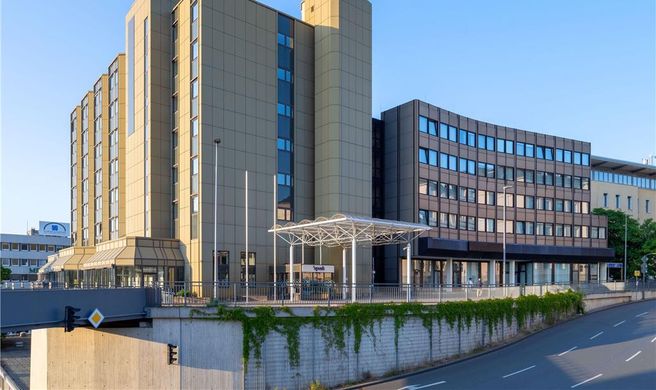 Spark by Hilton Wuppertal City Centre Exterior