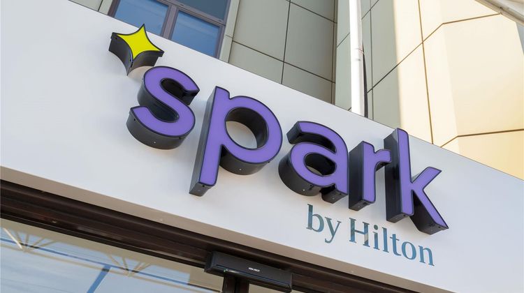 Spark by Hilton Wuppertal City Centre Exterior