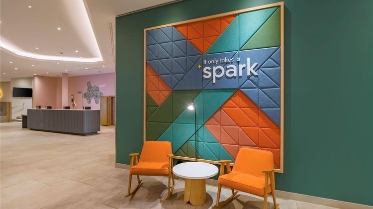 Spark by Hilton Wuppertal City Centre Lobby