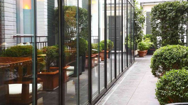 <b>Hotel De La Jatte Exterior</b>. Images powered by <a href="https://iceportal.shijigroup.com/" title="IcePortal" target="_blank">IcePortal</a>.