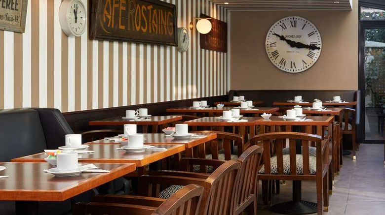 <b>Hotel De La Jatte Restaurant</b>. Images powered by <a href="https://iceportal.shijigroup.com/" title="IcePortal" target="_blank">IcePortal</a>.
