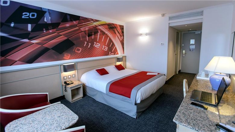 <b>Hotel Le Paddock Room</b>. Images powered by <a href="https://iceportal.shijigroup.com/" title="IcePortal" target="_blank">IcePortal</a>.