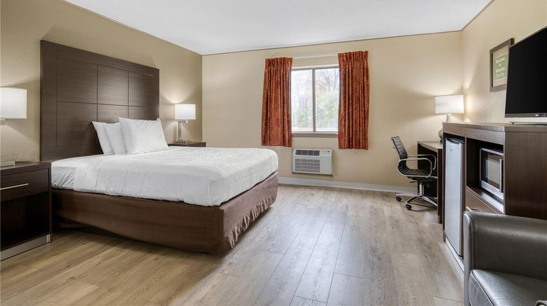 <b>SureStay by Best Western Massena Room</b>. Images powered by <a href="https://iceportal.shijigroup.com/" title="IcePortal" target="_blank">IcePortal</a>.