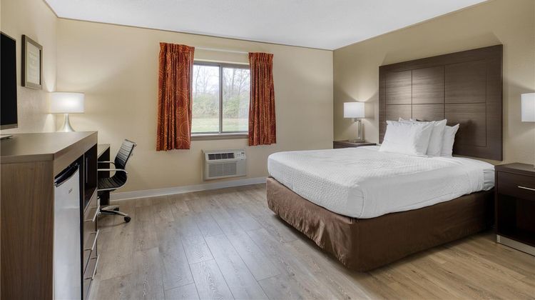 SureStay by Best Western Massena Room
