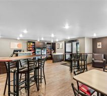 Sonesta Simply Suites Avondale Lobby