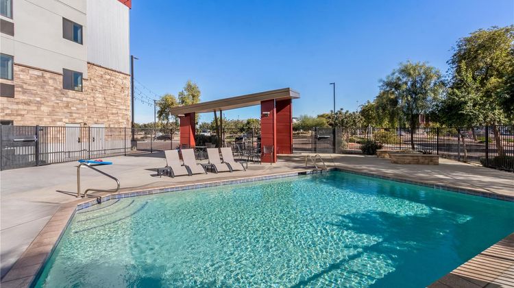 Sonesta Simply Suites Avondale Pool