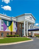 Spark by Hilton Tuscumbia Muscle Shoals