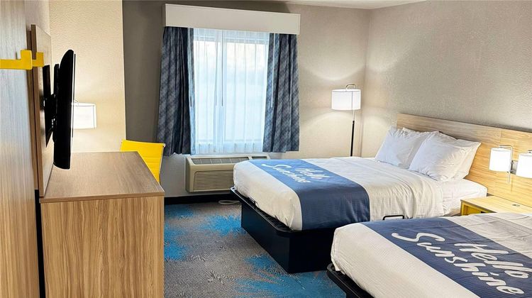 Days Inn by Wyndham Lincoln Room
