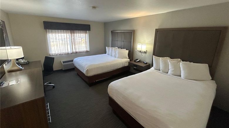 <b>Best Western Plus Paper Valley Hotel Room</b>. Images powered by <a href="https://iceportal.shijigroup.com/" title="IcePortal" target="_blank">IcePortal</a>.