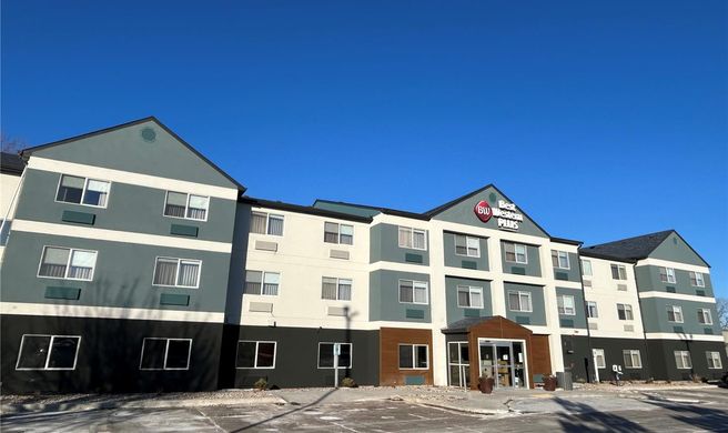 Best Western Plus Paper Valley Hotel Exterior