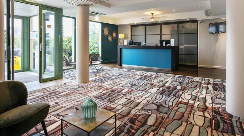 <b>Quality Aparthotel Divonne Portes Geneve Lobby</b>. Images powered by <a href="https://iceportal.shijigroup.com/" title="IcePortal" target="_blank">IcePortal</a>.